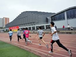 吉尔摩社媒晒照：手术成功，康复之路开始