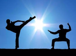 记者：阿诺德已选择皇马作为下一站，皇马希望他随队参加世俱杯