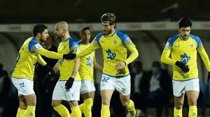 麻将高手不会乱冲（真正的麻将高手从不盲目冲牌）