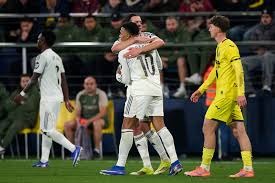 关键先生！福克斯防守端送大帽 进攻端内外开花连得7分