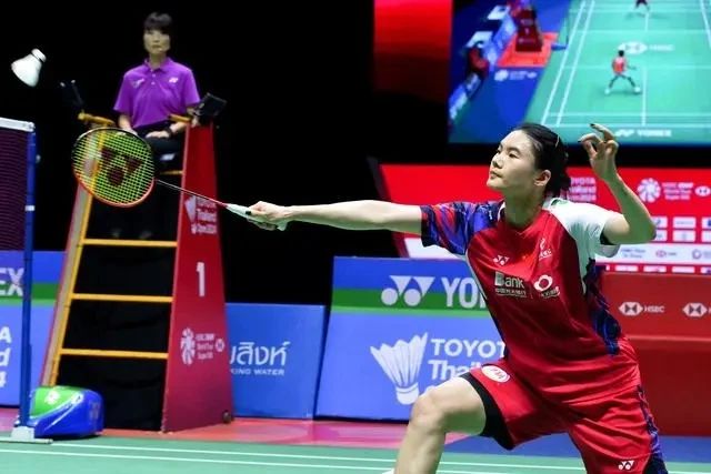 术娴熟的中 术娴熟的中